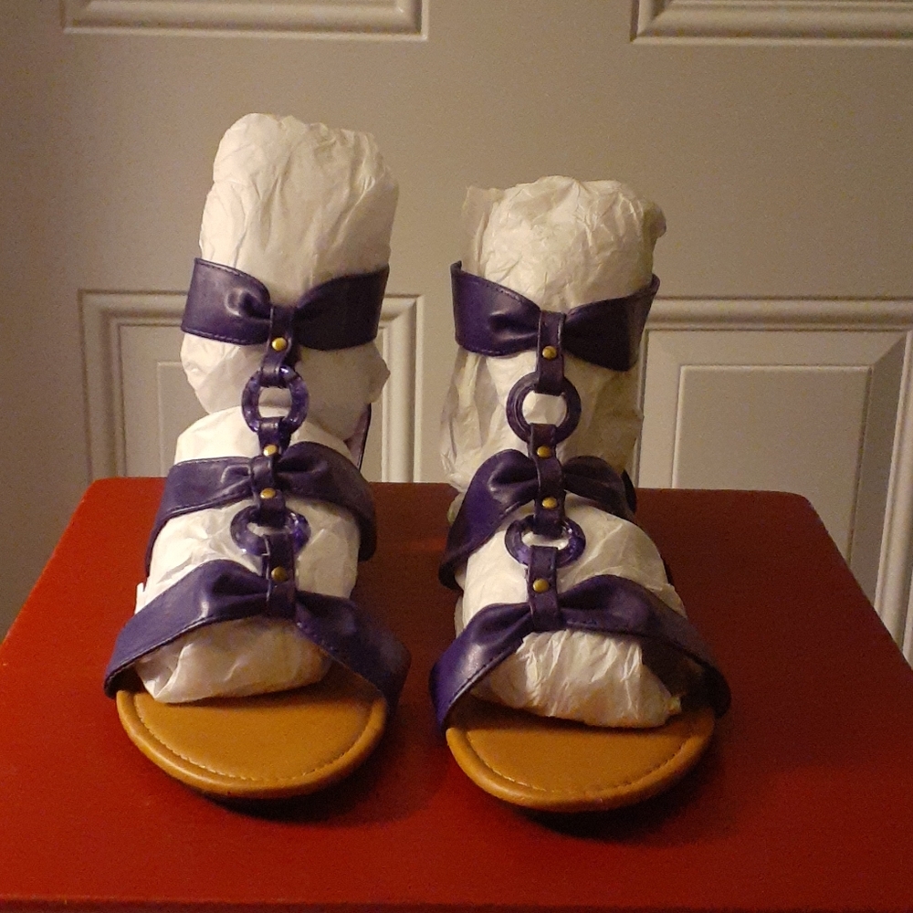 Max Collection faux leather purple gladiator sandals Size 12